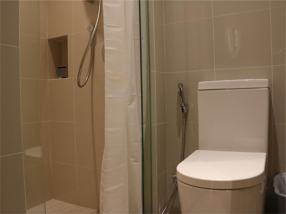 Aqueen Prestige Hotel Jalan Besar Singapore Buitenkant foto