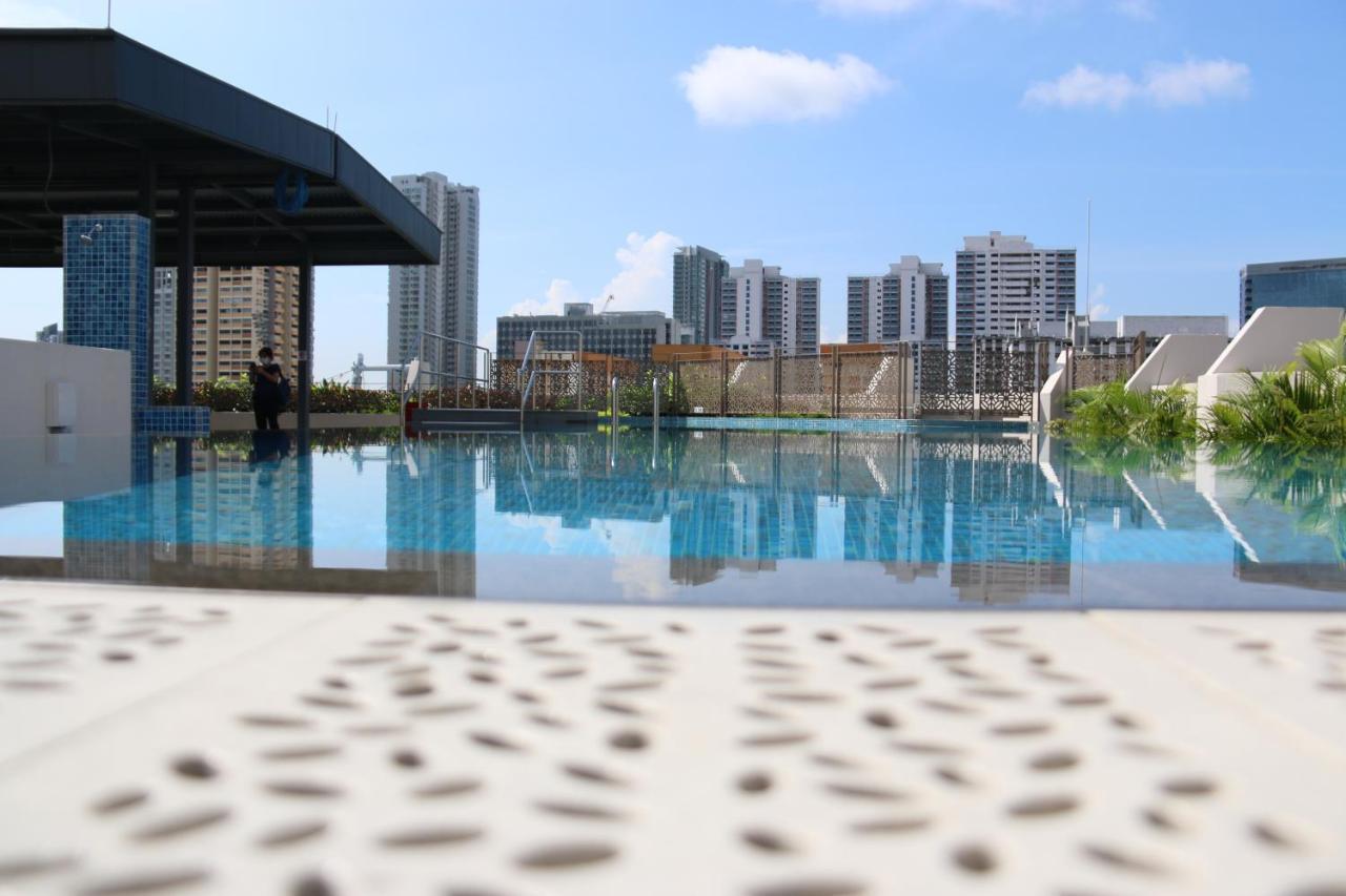 Aqueen Prestige Hotel Jalan Besar Singapore Buitenkant foto