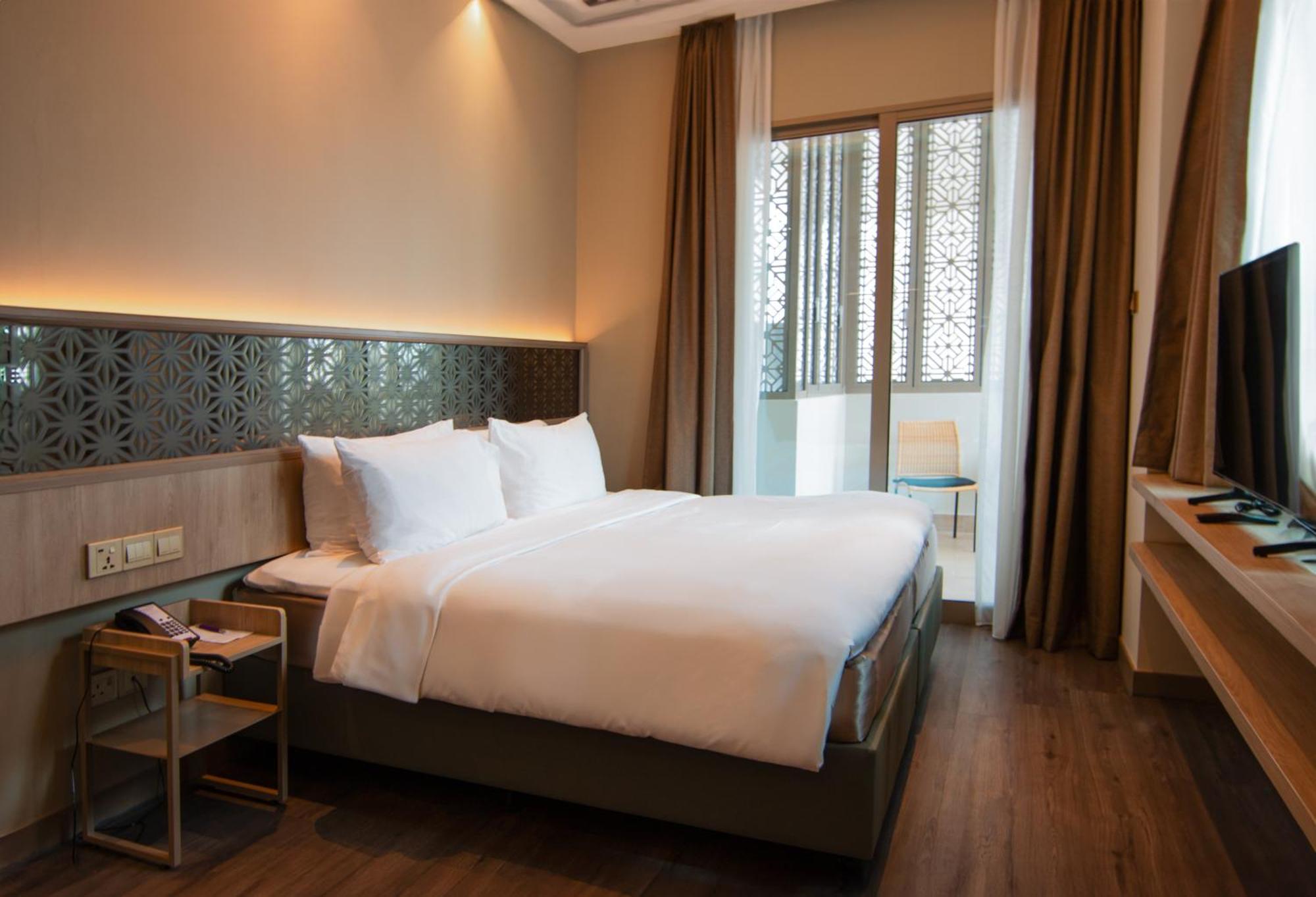 Aqueen Prestige Hotel Jalan Besar Singapore Buitenkant foto