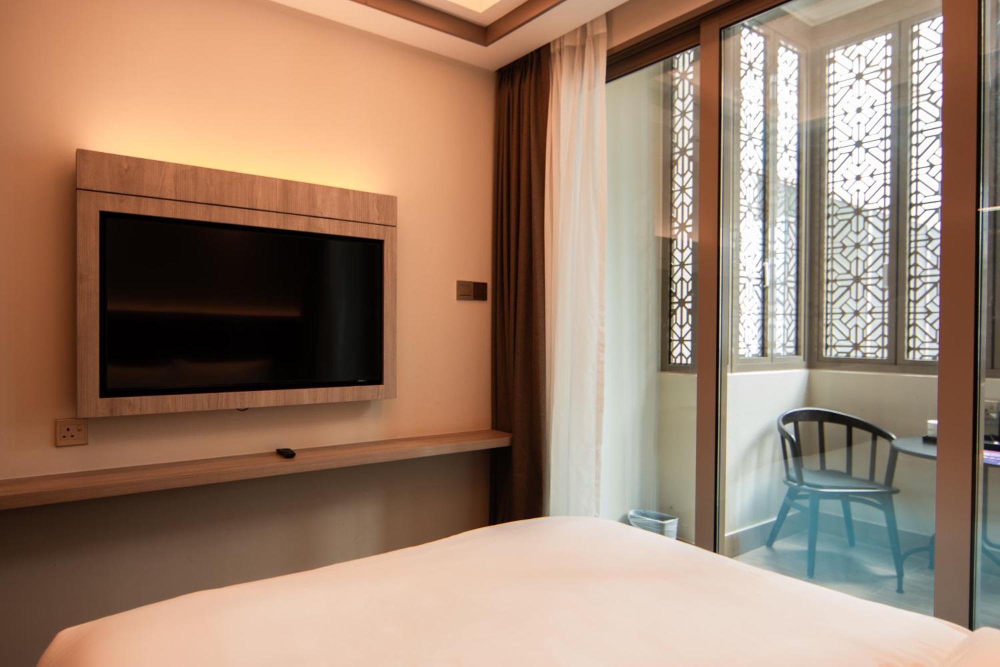 Aqueen Prestige Hotel Jalan Besar Singapore Buitenkant foto
